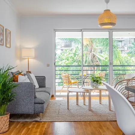 Apartment Lovely At The Location In Funchal (Madeira)