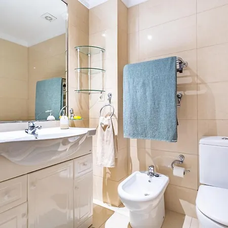 Lovely At The Location In Apartament Funchal (Madeira)