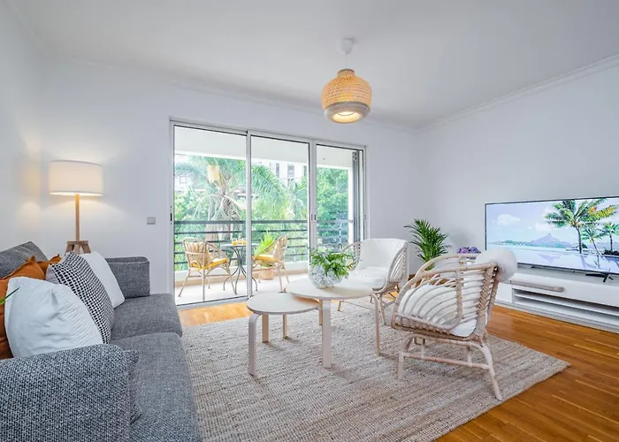 Lovely At The Location In דירה פונשל