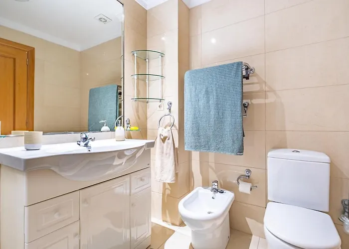 Lovely At The Location In דירה פונשל