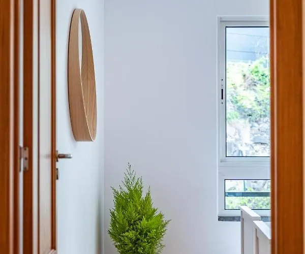 Lovely At The Location In פונשל